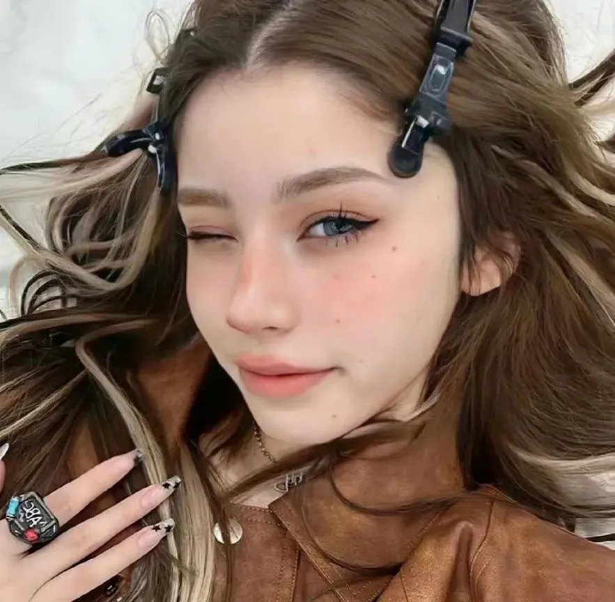 蠢爱三人行